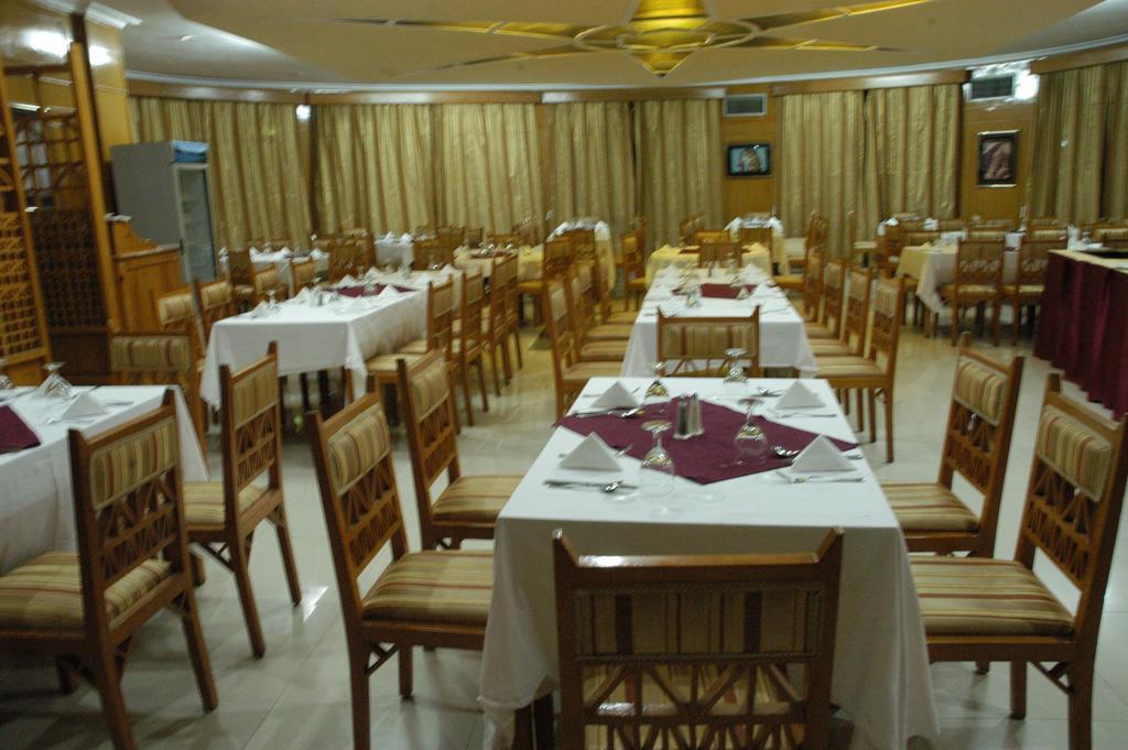 Nefertari Hotel Abu Simble 阿布辛贝 外观 照片